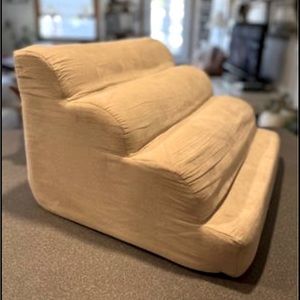 Foam ramp/stairs for pets